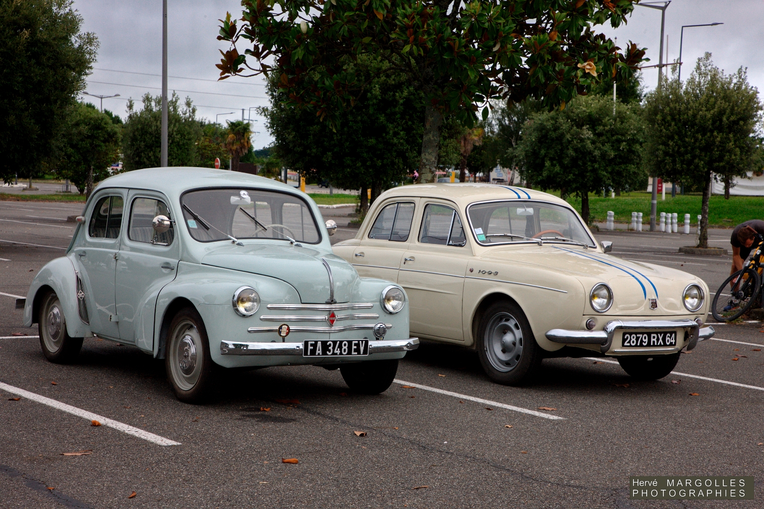 Renault 4 CV_Dauphine 1093.jpg